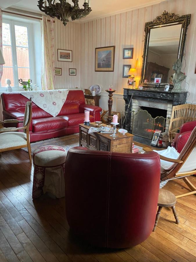 Le Trianon Panzió Le Bourgneuf-la-Foret Kültér fotó